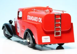 Schuco Mercedes Benz 170V Tankwagen "Standard Oil" -Schuco 000044 schuco mercedes benz 170v tankwagen standard oil 5