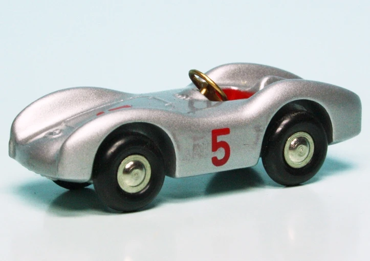 Schuco Piccolo Mercedes Benz W196 Stromlinie Rennwagen Startnummer 5 1 Schuco Piccolo Mercedes Benz W196 Stromlinie Rennwagen Startnummer 5