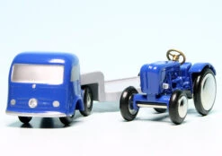 Schuco Piccolo Mercedes Benz LP911 Tieflader-Sattelzug Mit Porsche Diesel Junior K Traktor -Schuco 001293 schuco piccolo mercedes benz lp911 tiefladersattelzug mit porsche diesel junior k traktor 2