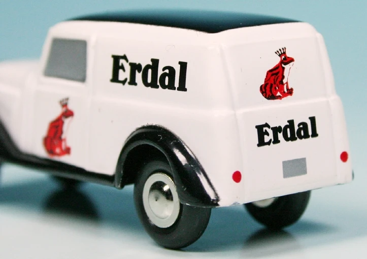 Schuco Piccolo Mercedes Benz 170V Kastenwagen "Erdal" 3 Schuco Piccolo Mercedes Benz 170V Kastenwagen "Erdal" – Bild 3