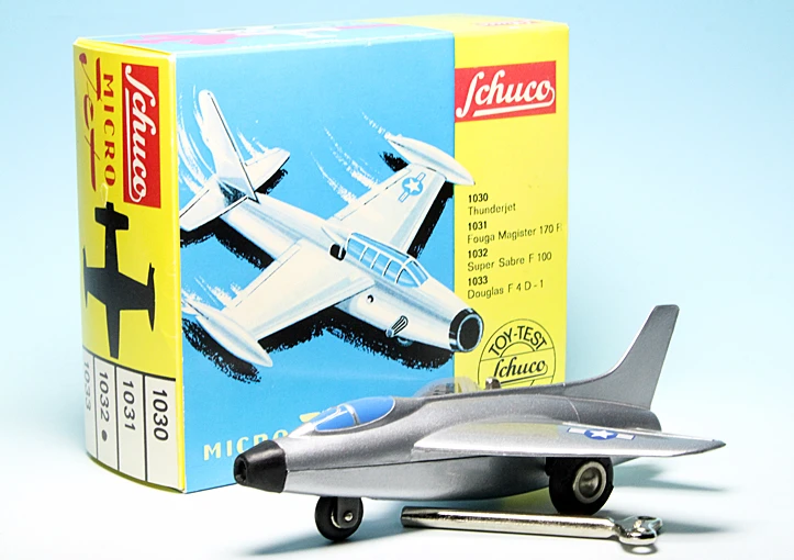 Schuco Micro Jet 1032 / Super Sabre BS F100 1 Schuco Micro Jet 1032 / Super Sabre BS F100