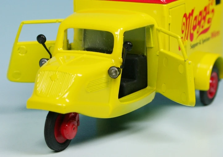 Schuco Tempo Hanseat Dreirad Mit Kofferaufbau "Maggi" 6 Schuco Tempo Hanseat Dreirad Mit Kofferaufbau "Maggi" – Bild 6