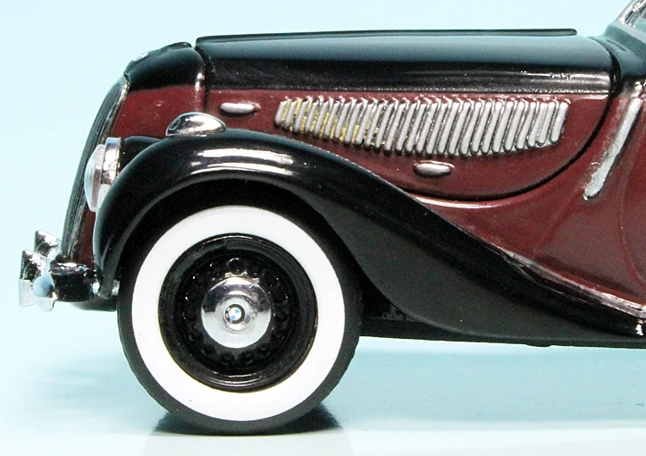 Schuco BMW 335 Limousine 4 Schuco BMW 335 Limousine – Bild 4