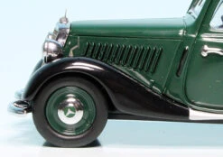 Schuco Mercedes Benz 170V Kastenwagen -Schuco 002258 Schuco Mercedes Benz 170V Kastenwagen 4