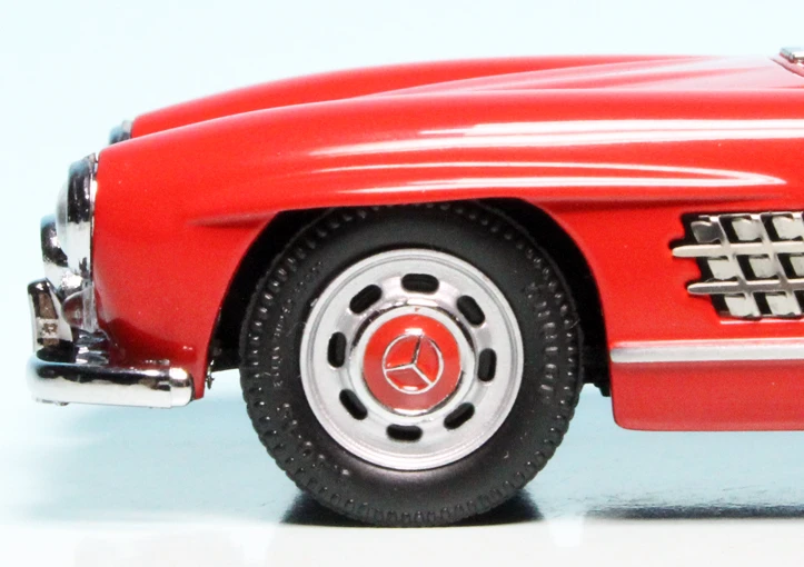 Schuco Mercedes Benz 300SL Flügeltürer 4 Schuco Mercedes Benz 300SL Flügeltürer – Bild 4