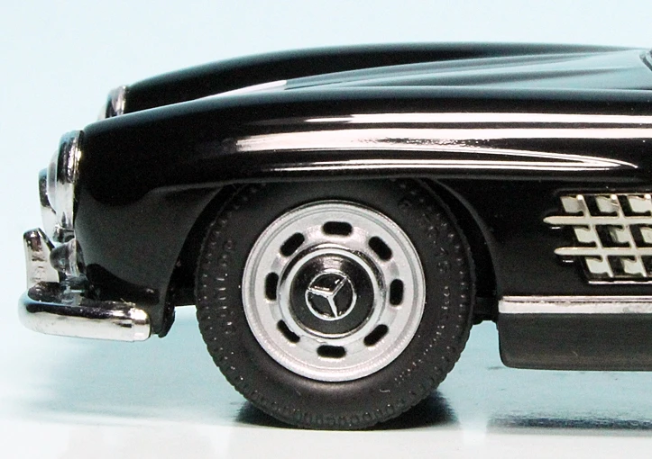 Schuco Mercedes Benz 300SL Coupé "Mille Miglia 1955" 4 Schuco Mercedes Benz 300SL Coupé "Mille Miglia 1955" – Bild 4