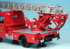 Schuco Mercedes Benz L 319 D Mit Metz Drehleiter DL18 "Freiwillige Feuerwehr Murnau" 11 Schuco Mercedes Benz L 319 D Mit Metz Drehleiter DL18 "Freiwillige Feuerwehr Murnau" -Schuco 002807 Schuco Mercedes Benz L 319 D mit Metz Drehleiter DL18 Freiwillige Feuerwehr Murnau z5585668cb5f520