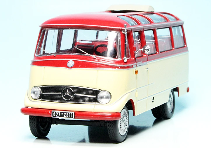 Schuco Mercedes Benz O 319 D Kleinbus 3 Schuco Mercedes Benz O 319 D Kleinbus – Bild 3