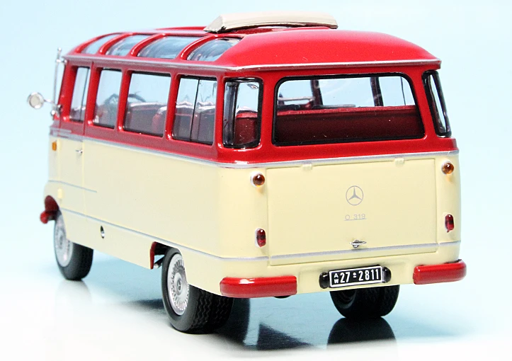 Schuco Mercedes Benz O 319 D Kleinbus 6 Schuco Mercedes Benz O 319 D Kleinbus – Bild 6