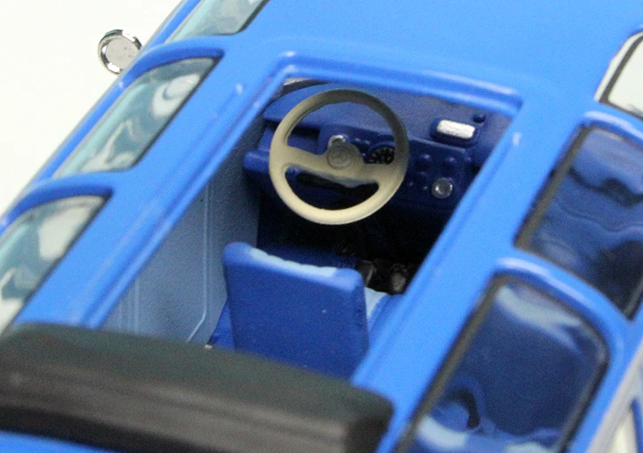 Schuco Mercedes Benz O 319 D Kleinbus 5 Schuco Mercedes Benz O 319 D Kleinbus – Bild 5