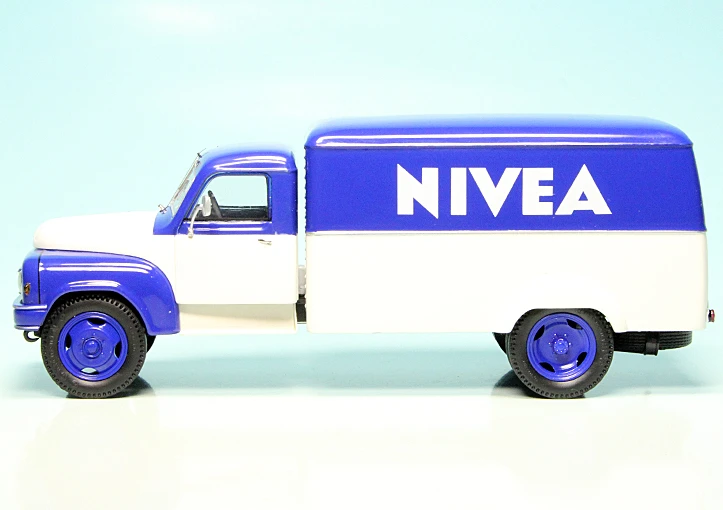 Schuco Hanomag L28 Mit Kofferaufbau "Nivea" 5 Schuco Hanomag L28 Mit Kofferaufbau "Nivea" – Bild 5