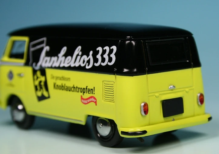 Schuco VW T1 Bulli Kastenwagen "Sanhelios" 5 Schuco VW T1 Bulli Kastenwagen "Sanhelios" – Bild 5