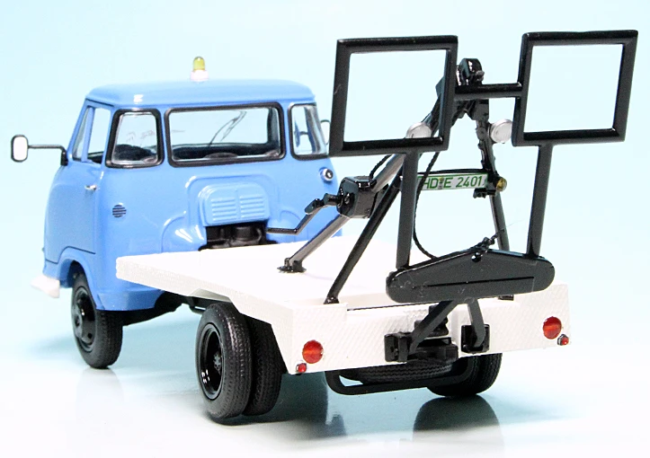 Schuco Hanomag Kurier Abschleppwagen 6 Schuco Hanomag Kurier Abschleppwagen – Bild 6