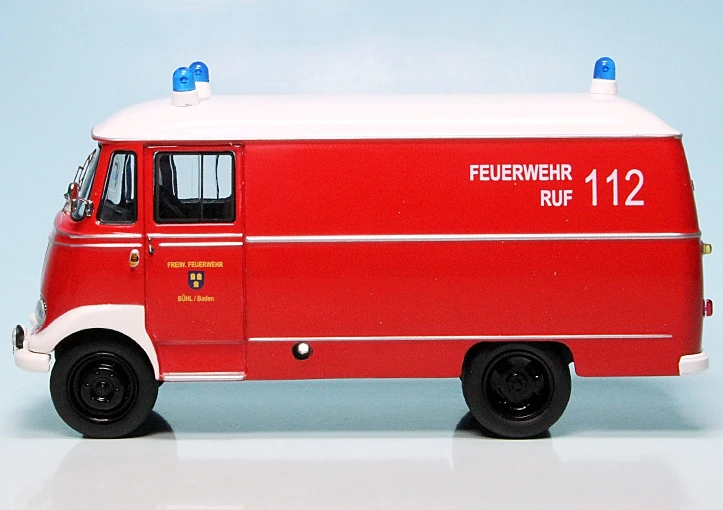 Schuco Mercedes Benz L 319 D Kastenwagen "Freiwillige Feuerwehr Bühl/Baden" 5 Schuco Mercedes Benz L 319 D Kastenwagen "Freiwillige Feuerwehr Bühl/Baden" – Bild 5