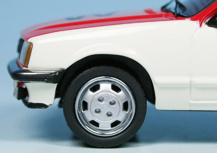 Schuco Opel Rekord E Limousine "Einsatzleitwagen Feuerwehr Wuppertal" 4 Schuco Opel Rekord E Limousine "Einsatzleitwagen Feuerwehr Wuppertal" – Bild 4