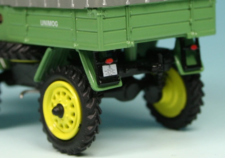 Schuco Mercedes Benz Unimog U 401 Pritsche "Schenker Spedition" 6 Schuco Mercedes Benz Unimog U 401 Pritsche "Schenker Spedition" – Bild 6