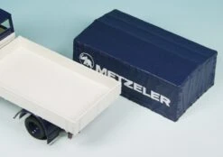 Schuco Mercedes Benz LP608 Pritsche/Plane "Metzeler" -Schuco 003529 Schuco Mercedes Benz LP608 Pritsche Plane Metzeler z5