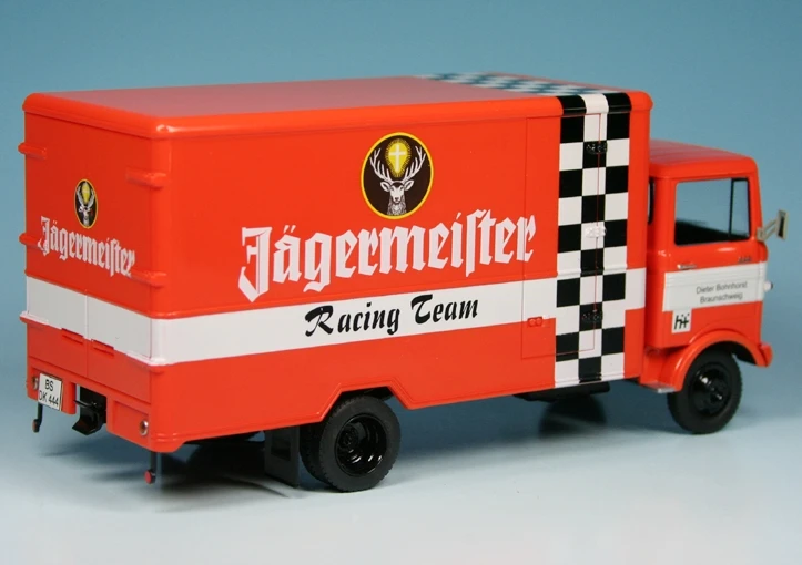 Schuco Mercedes Benz LP608 Koffer-LKW "Jägermeister Racing Team" 2 Schuco Mercedes Benz LP608 Koffer-LKW "Jägermeister Racing Team" – Bild 2