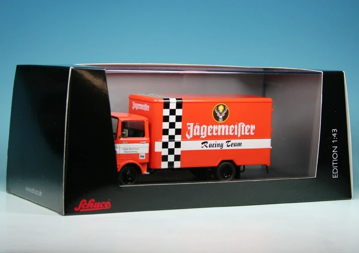 Schuco Mercedes Benz LP608 Koffer-LKW "Jägermeister Racing Team" 7 Schuco Mercedes Benz LP608 Koffer-LKW "Jägermeister Racing Team" – Bild 7