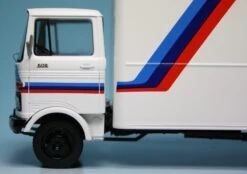 Schuco Mercedes Benz LP608 Koffer-LKW "BMW Motorsport" 10 Schuco Mercedes Benz LP608 Koffer-LKW "BMW Motorsport" -Schuco 003601 Schuco Mercedes Benz LP608 Koffer LKW BMW Motorsport z4