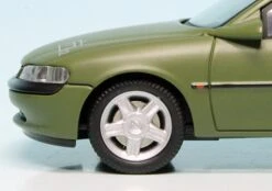 Schuco Opel Vectra B Stufenheck (1995) "Bundeswehr Kommandeurwagen" -Schuco 004165 Schuco Opel Vectra B Stufenheck 1995 Bundeswehr Kommandeurwagen z4