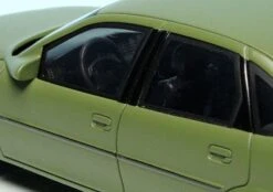 Schuco Opel Vectra B Stufenheck (1995) "Bundeswehr Kommandeurwagen" -Schuco 004165 Schuco Opel Vectra B Stufenheck 1995 Bundeswehr Kommandeurwagen z5