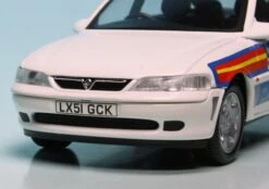 Schuco Vauxhall Vectra B Fließheck (1995) (Opel) "Metropolitan Police" 9 Schuco Vauxhall Vectra B Fließheck (1995) (Opel) "Metropolitan Police" -Schuco 004191 Schuco Vauxhall Vectra B Flieheck 1995 Opel Metropolitan Police z3
