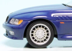 Schuco BMW Z3 2.8 Coupé (E36/8) (1998) -Schuco 004262 schuco bmw z3 28 coup e368 1998 3