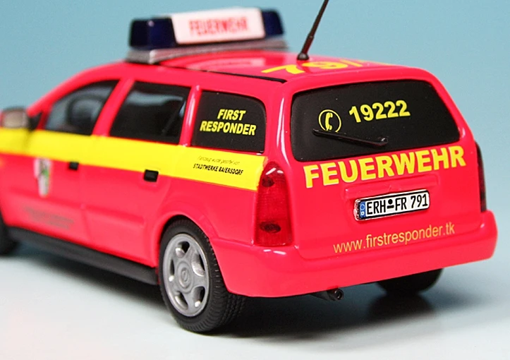 Schuco Opel Astra G Caravan (1998) "Freiwillige Feuerwehr Baiersdorf" 5 Schuco Opel Astra G Caravan (1998) "Freiwillige Feuerwehr Baiersdorf" – Bild 5