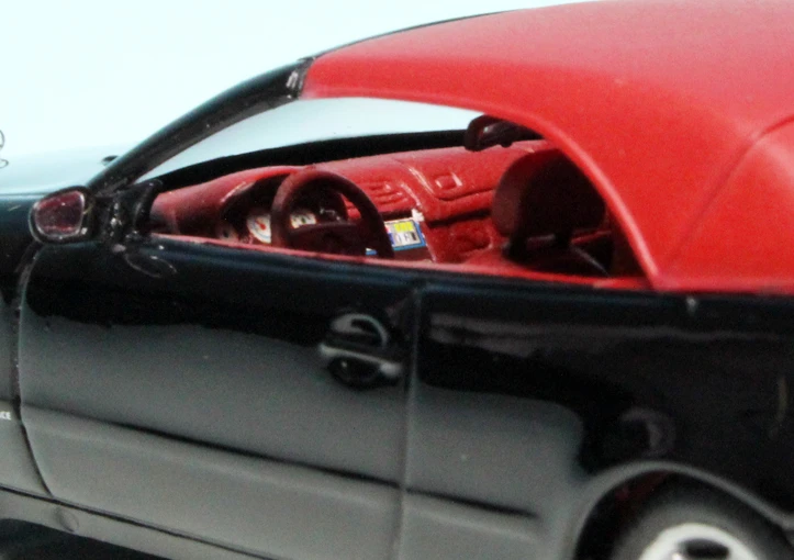 Schuco Mercedes Benz CLK-Klasse Elegance Cabriolet (A208) (1998) 5 Schuco Mercedes Benz CLK-Klasse Elegance Cabriolet (A208) (1998) – Bild 5