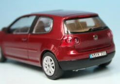 Schuco VW Golf V (2003) -Schuco 004682 Schuco VW Golf V 2003 z5