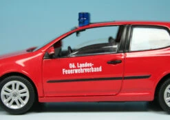 Schuco VW Golf V (2003) "Ober-Östereichischer Landesfeuerwehrverband" -Schuco 004683 Schuco VW Golf V 2003 Ober stereichischer Landesfeuerwehrverband z6