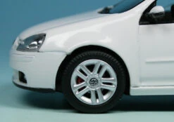 Schuco VW Golf V (2003) "Concept White" -Schuco 004684 Schuco VW Golf V 2003 Concept White z6