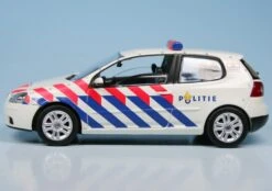 Schuco VW Golf V (2003) "Politie Amsterdam-Amstelland" 11 Schuco VW Golf V (2003) "Politie Amsterdam-Amstelland" -Schuco 004685 Schuco VW Golf V 2003 Politie Amsterdam Amstelland z5