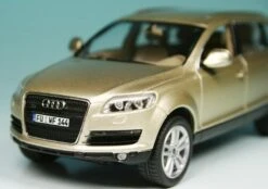 Schuco Audi Q7 4.2 FSI (2005) 9 Schuco Audi Q7 4.2 FSI (2005) -Schuco 004754 Schuco Audi Q7 4 2 FSI 2005 z3