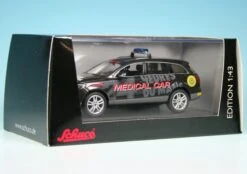 Schuco Audi Q7 4.2 FSI (2005) "Medical Car 24h Le Mans 2006" -Schuco 004755 Schuco Audi Q7 4 2 FSI 2005 Medical Car 24h Le Mans 2006 z7