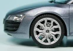 Schuco Audi R8 5.2 FSI V10 Quattro Coupé (2009) -Schuco 004766 Schuco Audi R8 5 2 FSI V10 Quattro Coup 2009 z4