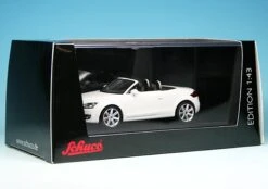 Schuco Audi TT Roadster (2007) "Concept White" -Schuco 004783 Schuco Audi TT Roadster 2007 Concept White z7