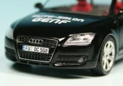 Schuco Audi TT Roadster (2007) "Auto-Salon Genf 2009" -Schuco 004785 Schuco Audi TT Roadster 2007 Auto Salon Genf 2009 z3
