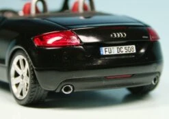 Schuco Audi TT Roadster (2007) "Auto-Salon Genf 2009" -Schuco 004785 Schuco Audi TT Roadster 2007 Auto Salon Genf 2009 z5