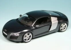 Schuco Audi R8 4.2 FSI V8 Quattro Coupé (2006)