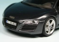 Schuco Audi R8 4.2 FSI V8 Quattro Coupé (2006) 9 Schuco Audi R8 4.2 FSI V8 Quattro Coupé (2006) -Schuco 004792 schuco audi r8 42 fsi v8 quattro coup 2006 2