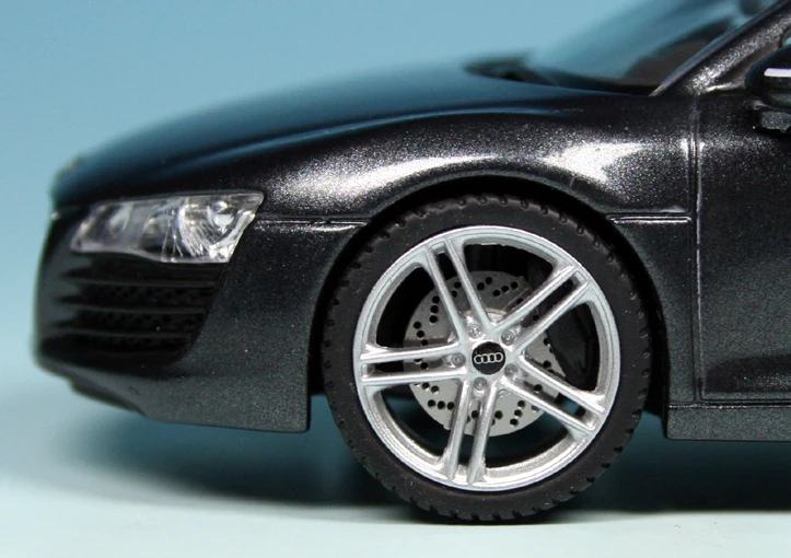 Schuco Audi R8 4.2 FSI V8 Quattro Coupé (2006) 5 Schuco Audi R8 4.2 FSI V8 Quattro Coupé (2006) – Bild 5