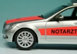 Schuco Mercedes Benz C-Klasse Elegance Limousine (W204) (2007) "Notarzt" -Schuco 004923 Schuco Mercedes Benz C Klasse Elegance Limousine W204 2007 Notarzt z4
