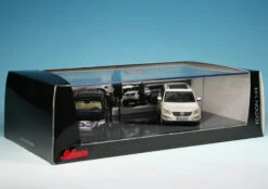 Schuco VW Tiguan Set "Wild - Wenn Sie Ihn Lassen" 13 Schuco VW Tiguan Set "Wild - Wenn Sie Ihn Lassen" -Schuco 004989 Schuco VW Tiguan Set Wild Wenn Sie ihn lassen z7