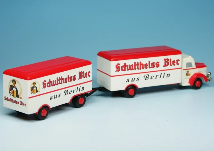 Schuco Piccolo Krupp Titan Koffer-Hängerzug "Schultheiss Bier" 2 Schuco Piccolo Krupp Titan Koffer-Hängerzug "Schultheiss Bier" – Bild 2