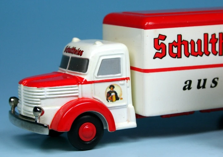 Schuco Piccolo Krupp Titan Koffer-Hängerzug "Schultheiss Bier" 3 Schuco Piccolo Krupp Titan Koffer-Hängerzug "Schultheiss Bier" – Bild 3