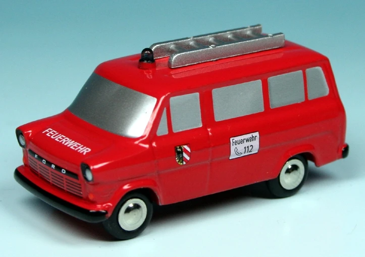 Schuco Piccolo Ford Transit Bus "Feuerwehr Nürnberg" 1 Schuco Piccolo Ford Transit Bus "Feuerwehr Nürnberg"
