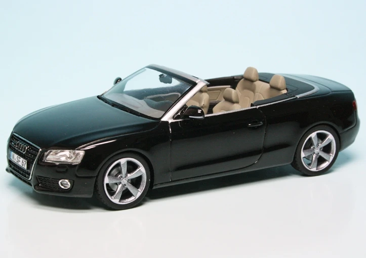 Schuco Audi A5 3.0 TDI Quattro Cabriolet (2009) 1 Schuco Audi A5 3.0 TDI Quattro Cabriolet (2009)