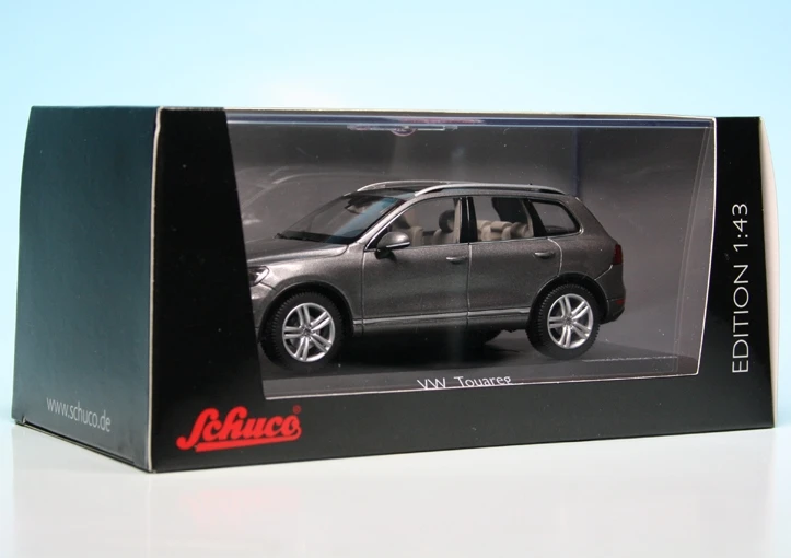 Schuco VW Touareg 4.2 V8 TDI (2010) 7 Schuco VW Touareg 4.2 V8 TDI (2010) – Bild 7